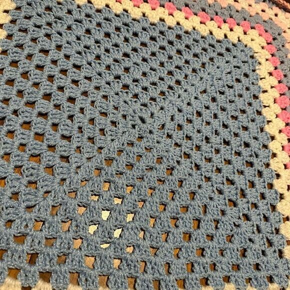 Vintage Handmade Baby Afghan Blanket Blue And Pink Square 30”x30” - Picture 4 of 7